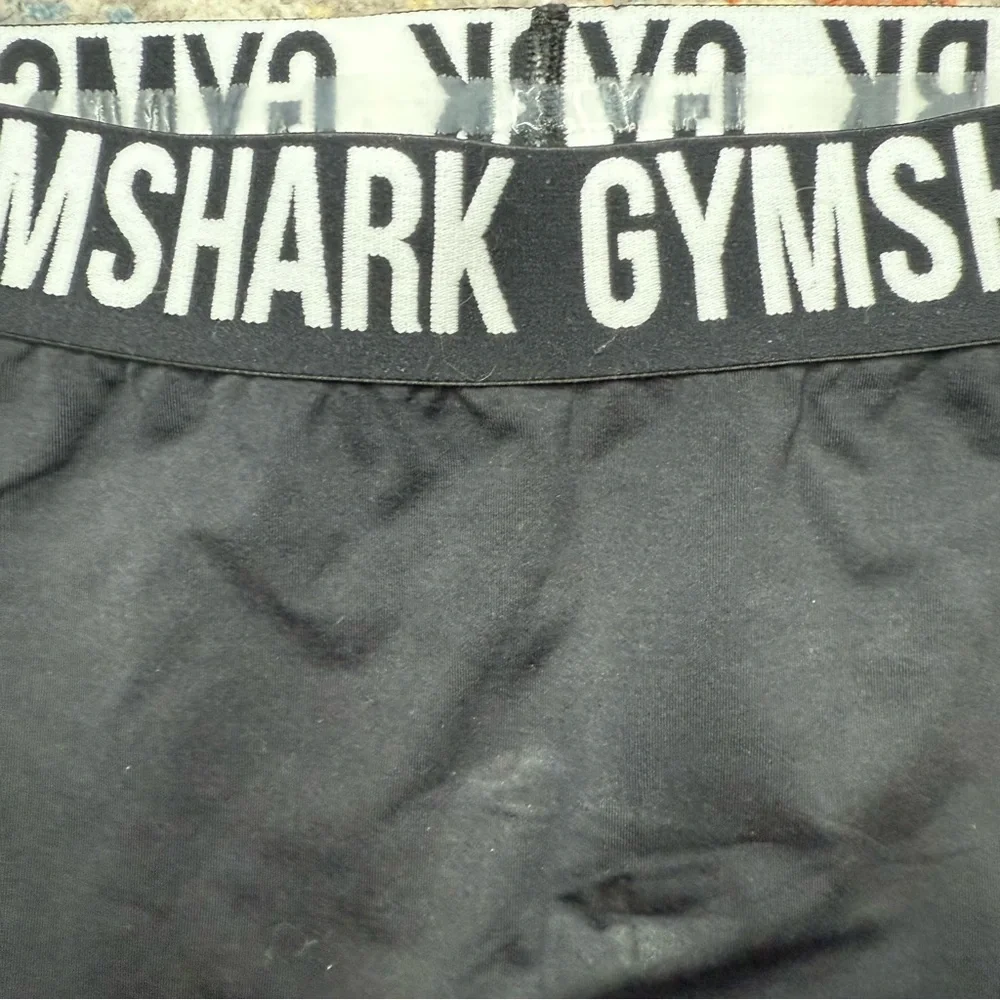 GYMSHARK‎ biker shorts size medium (flawed!)
